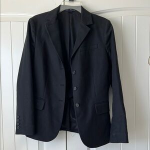 Classic Black Single-Breasted Blazer with Notched Lapels